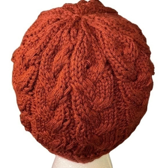 Maroon Knit‎ Hat - Picture 3 of 6